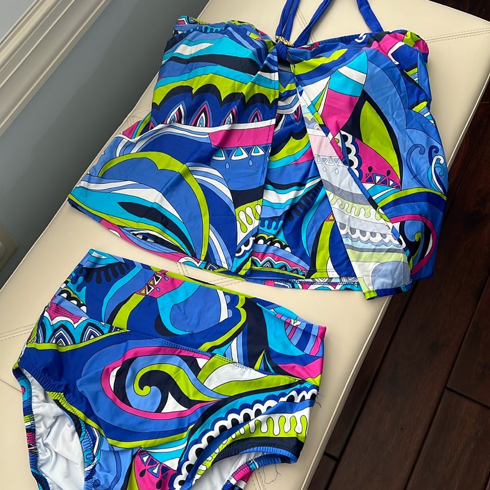 Tara Grinna set
